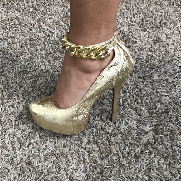 Gold high strapped pumps - Picture 5 of 7
